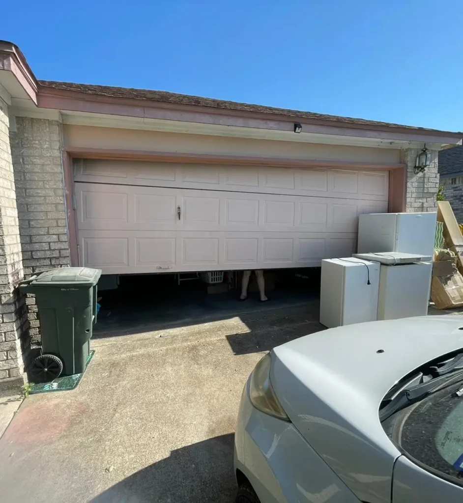 Garage Doors Off Track in Georgetown - infinty garage door